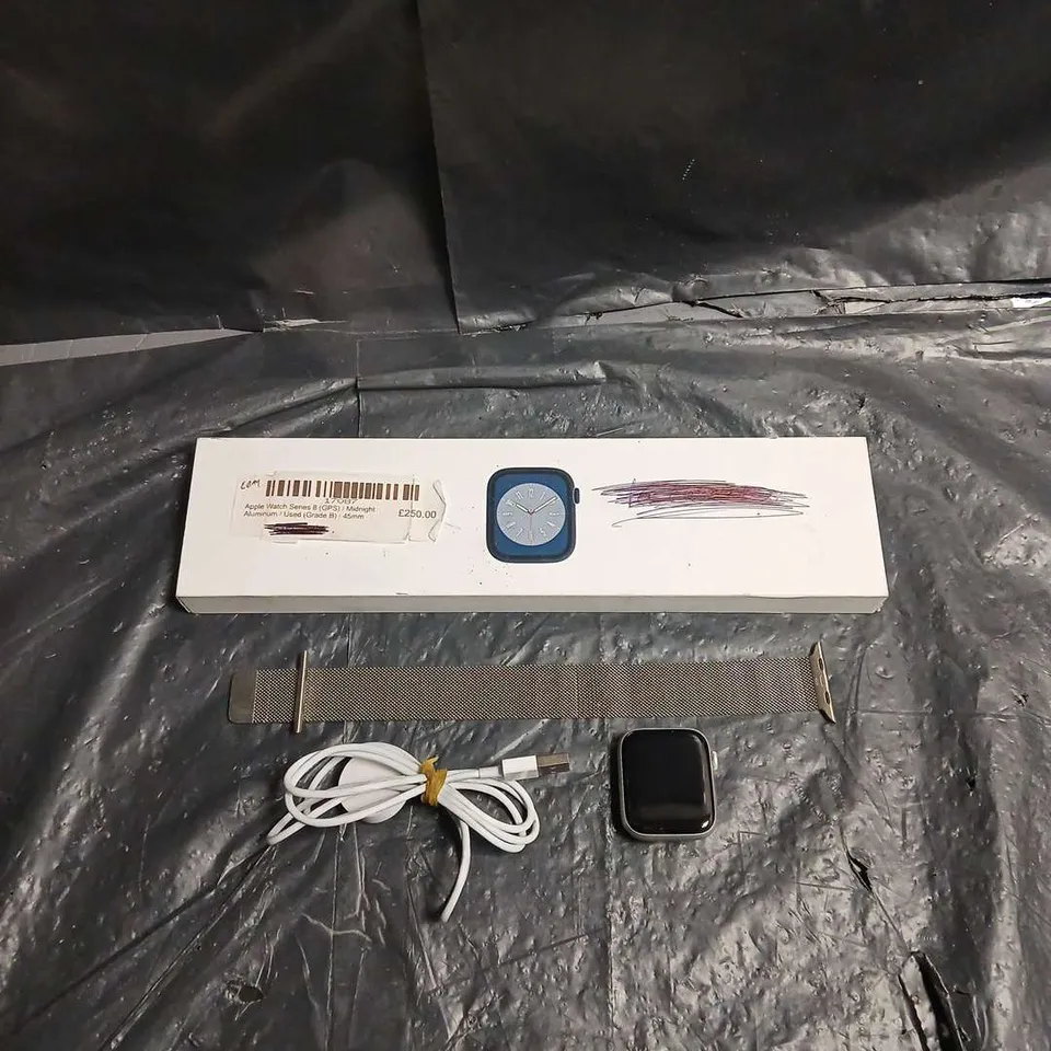 APPLE WATCH SERIES 6 – ALUMINIUM CASE WITH MESH BRACELET