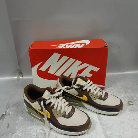 BOXED PAIR OF NIKE AIR MAX 90 GORETEX OREWOOD BROWN UK 7