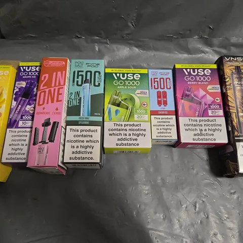 APPROXIMATELY 20 ASSORTED E-CIGARETTE & VAPING ITEMS IN VARIOUS BRANDS