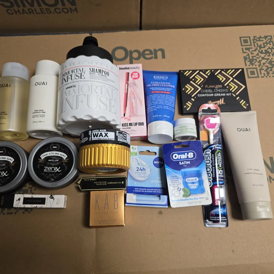 LOT OF APPROXIMATELY 25 ASSORTED HEALTH AND BEAUTY ITEMS TO INCLUDE CONTOUR CREAM KIT, ZENIX STYLING WAX AND OUAI CONDITIONER