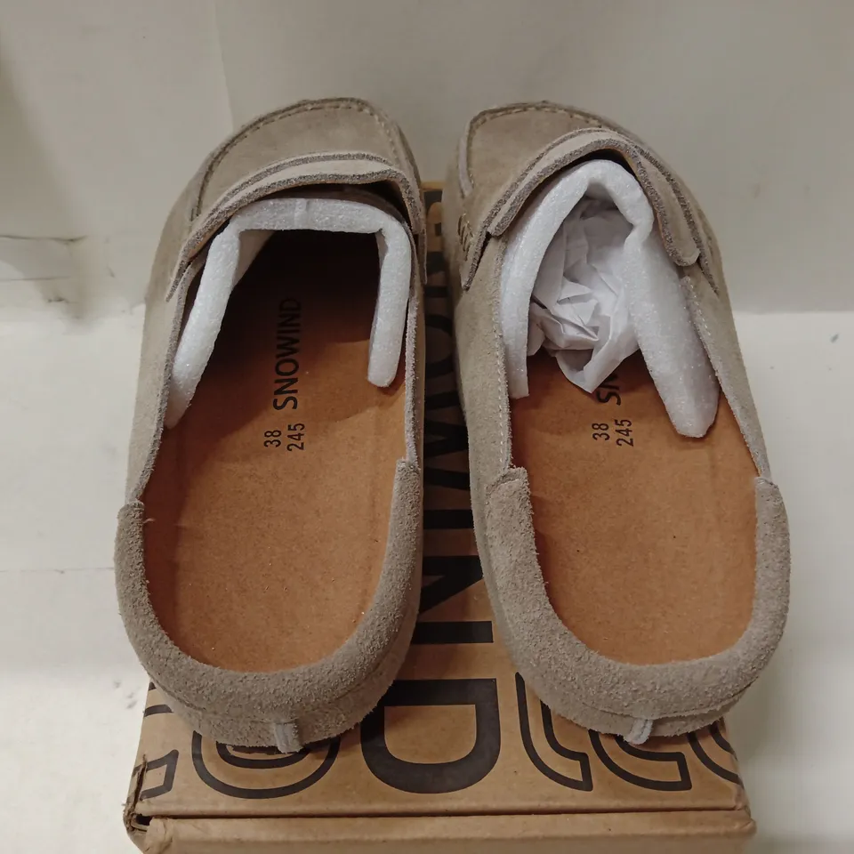 BOXED SNOWWIND TAUPE SUEDE SLIP-ON SHOES – UK 5.5 (EU 38)
