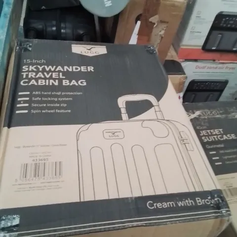 BOXED LUGG 15INCH SKYWANDER TRAVEL CABIN BAG CREAM WITH BROWN 