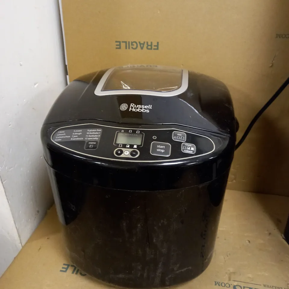 RUSSELL HOBBS COMPACT FAST BREADMAKER