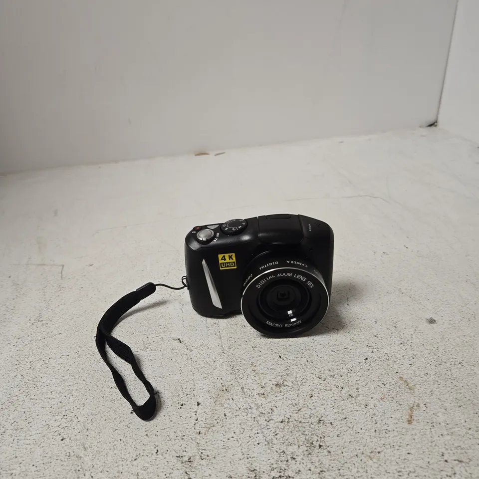 DIGITAL CAMERA – 4K UHD VIDEO, BLACK