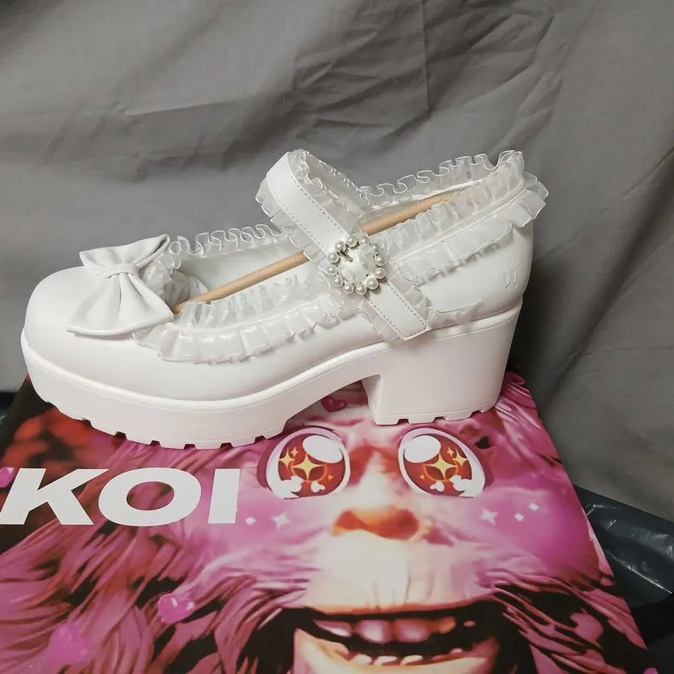 KOI GIRLS' WHITE PU MARY JANE SHOES – ND682 (UK 11, US 12)