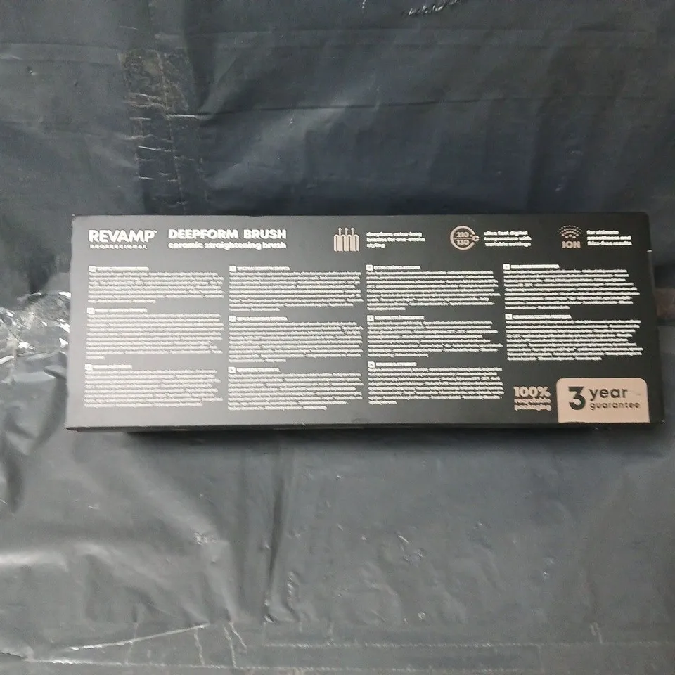 REVAMP DEEPFORM CERAMIC BRUSH – PROFESSIONAL HAIR TOOL