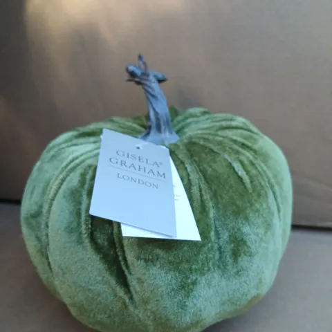 APPROXIMATELY 36 BRAND NEW GISELA GRAHAM LONDON VELVET PUMPKIN DECORATION