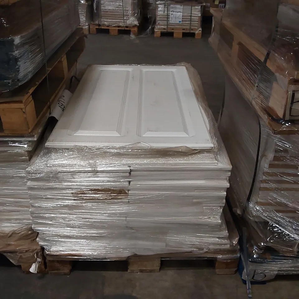 PALLET OF LARGE QUANTITY OF KITCHENS/BEDROOM REPLACEMENT CABINET DOOR/DRAWER/END PANELS IN ASSORTED SIZES