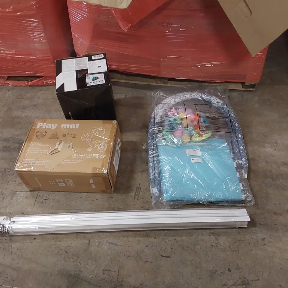 PALLET OF ASSORTED ITEMS INCLUDING: MATTRESS, ELECTRIC BLANKET, FULL FACE HELMET, PLAY MAT, BABY PLAY SET, BLINDS ECT