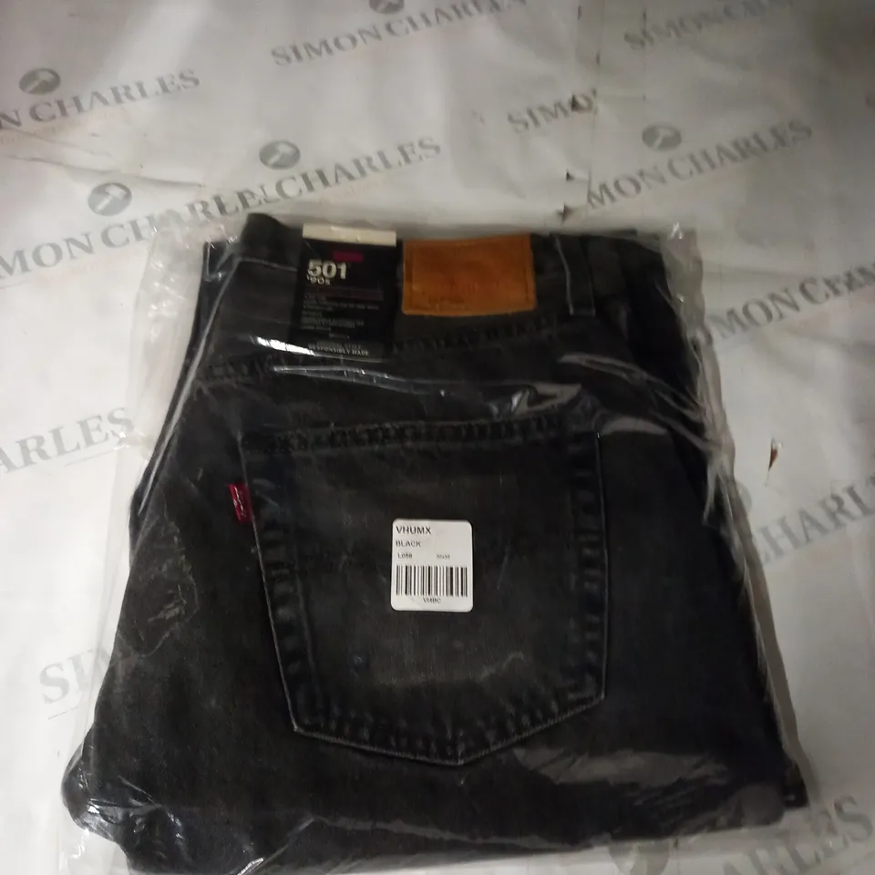 LEVI DENIM JEANS SIZE L 