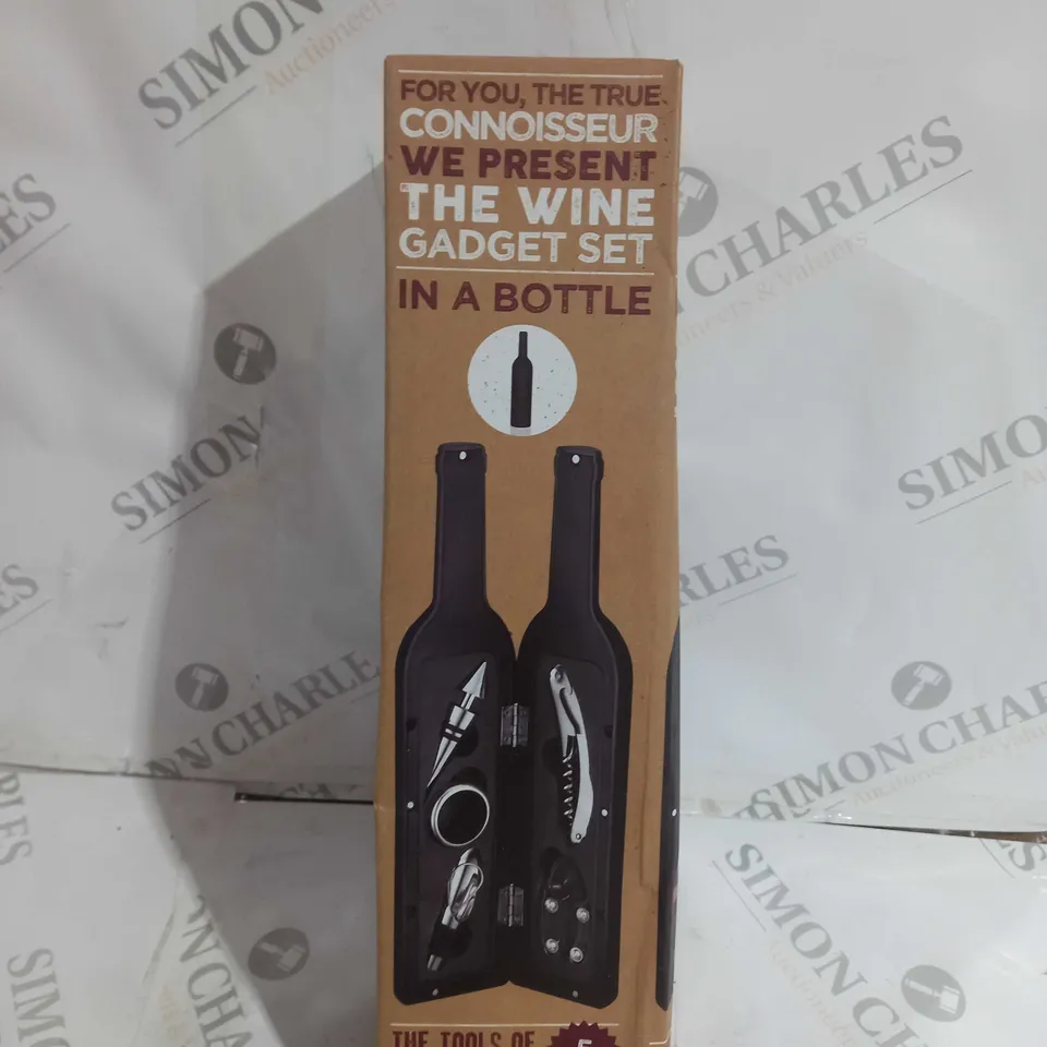 THE WINE GADGET 5 PEICE SET 