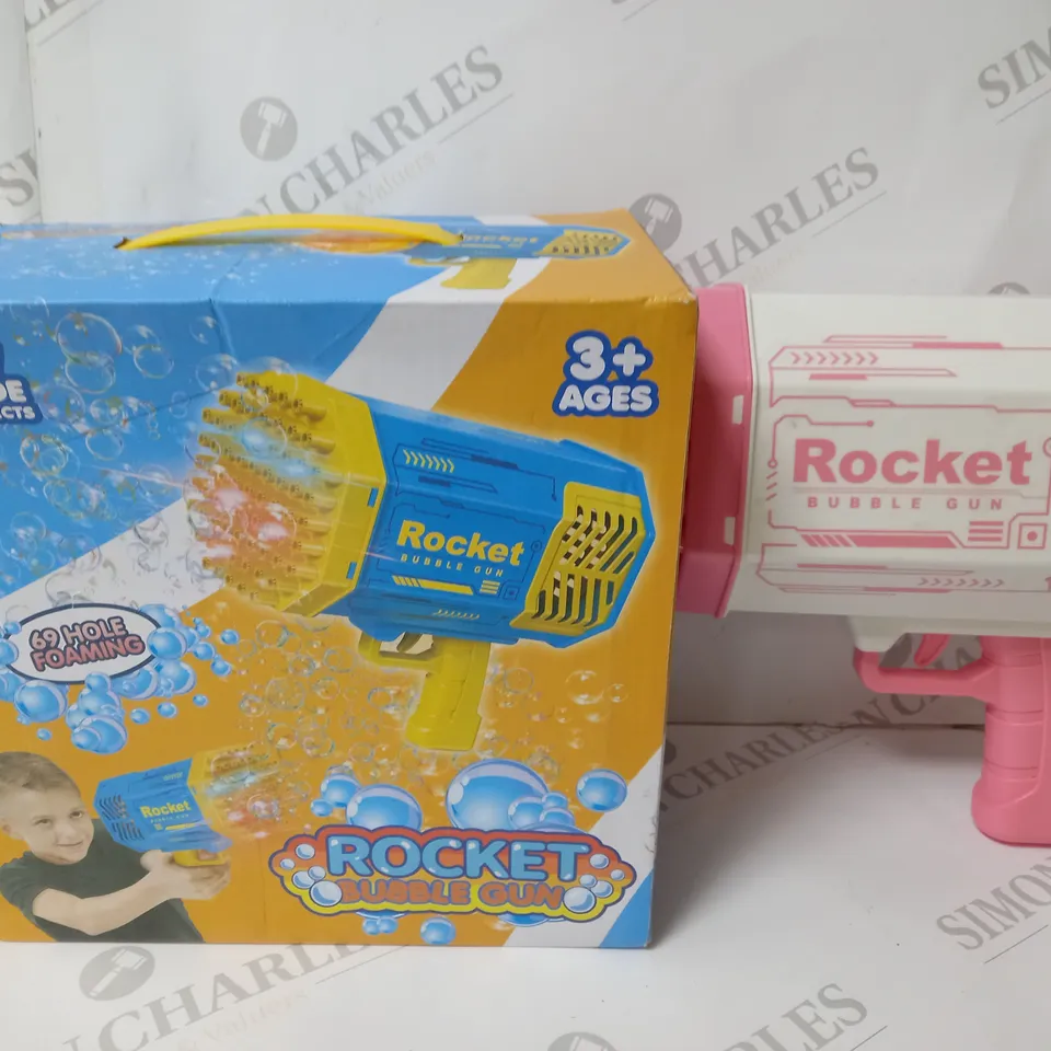 BOXED ROCKET BUBBLE GUN WITH 69 FOAMING HOLES