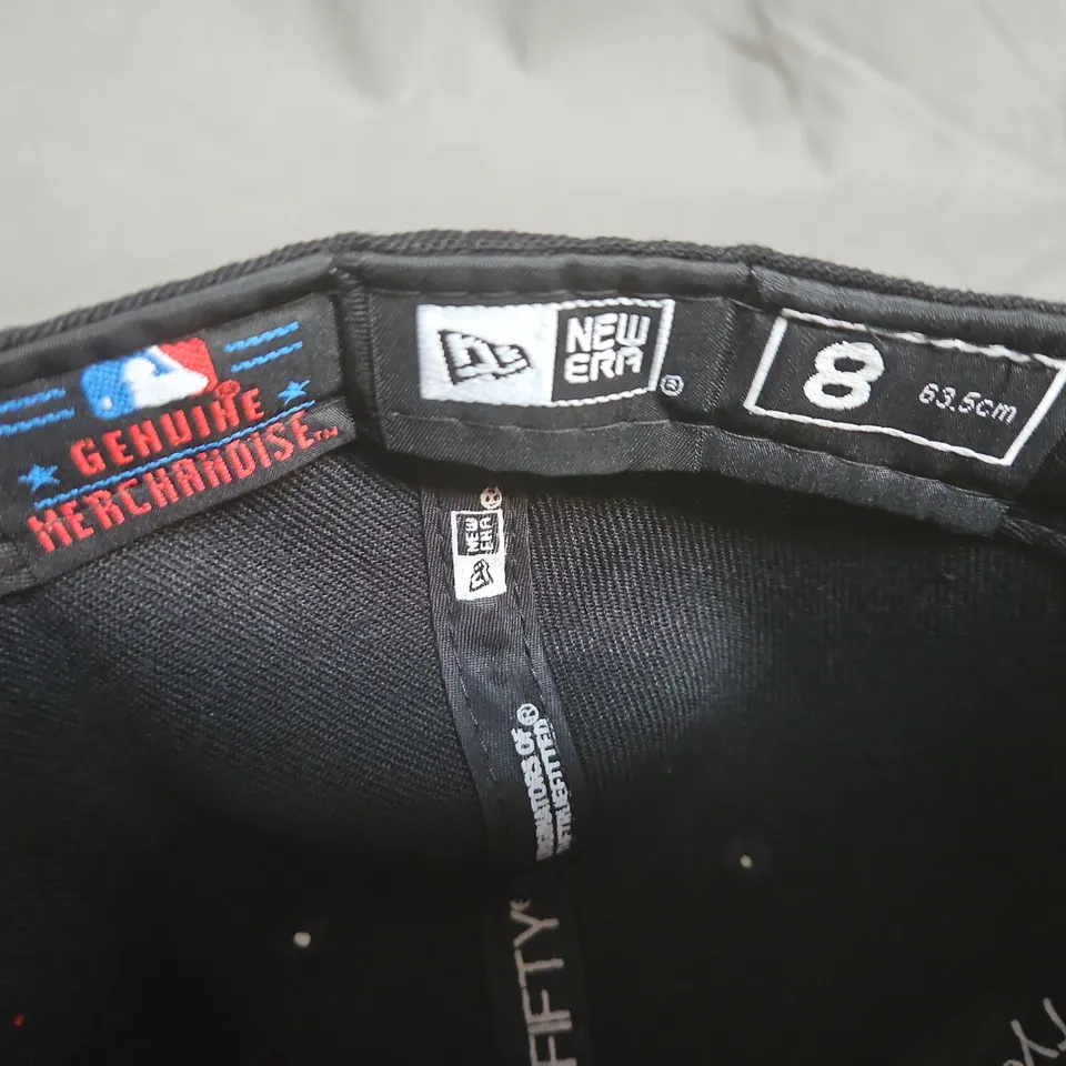 NEW ERA 59FIFTY BLACK MLB CAP – NEW YORK METS SIZE 8 