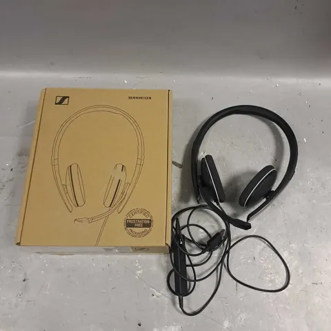 BOXED SENNHEISER PC 8.2 USB WIRED HEADSET WITH MICROPHONE IN BLACK