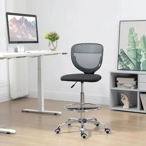 BOXED ARNIS MESH DRAFTING CHAIR