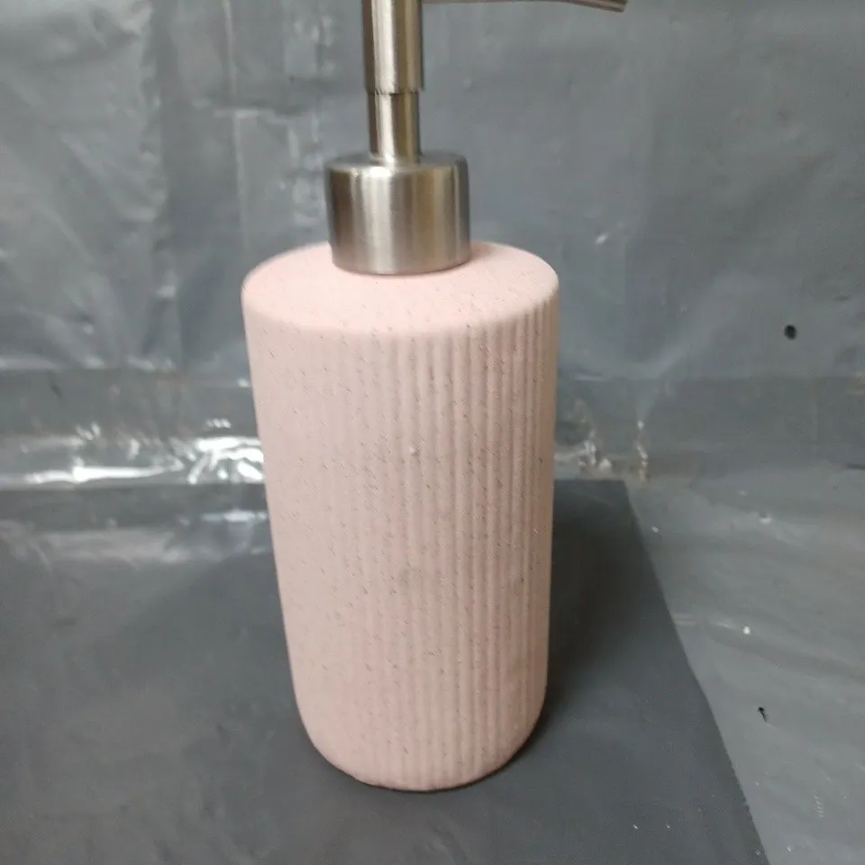 DUSK HOME TEXTURED SOAP DISPENSER - PINK