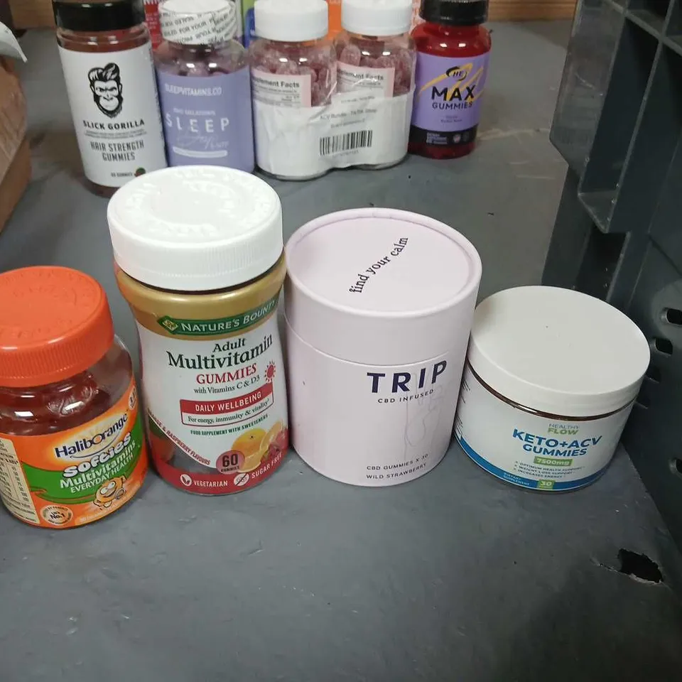 APPROXIMATELY 14 ASSORTED VITAMIN GUMMIES & DIETARY SUPPLEMENTS – MIXED BRANDS