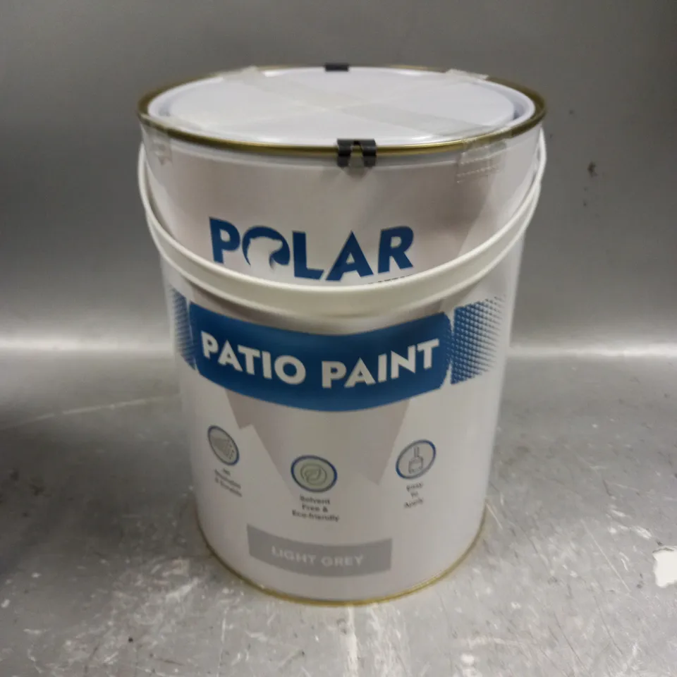 SEALED POLAR PATIO PAINT IN LIGHT BLUE - 5L - COLLECTION ONLY 