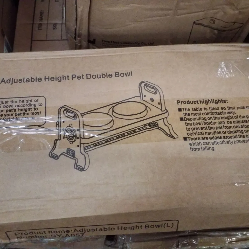 BOXED ADJUSTABLE HEIGHT PET DOUBLE BOWL