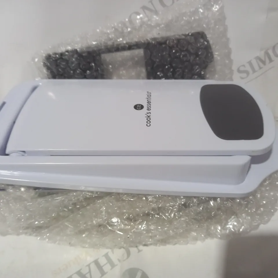 BOXED COOK'S ESSENTIALS CHOPPER 8 SLICE & DICE BLADES