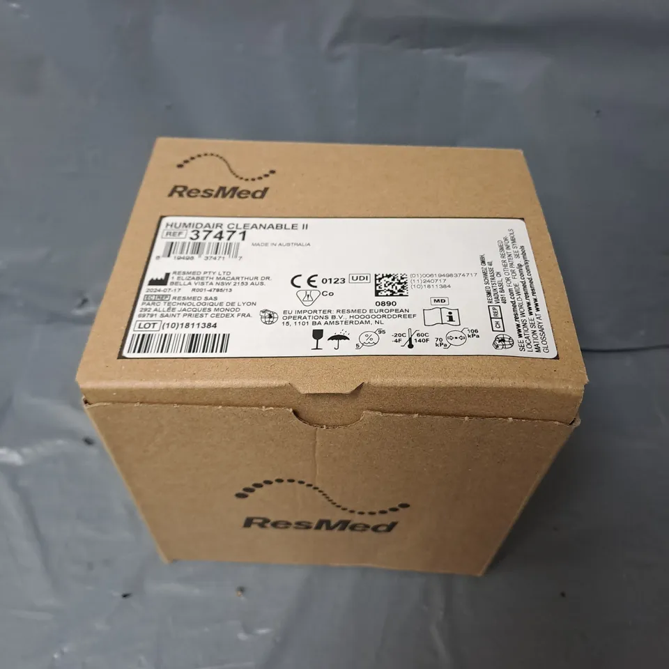 BOXED RESMED HUMIDAIR CLEANABLE II