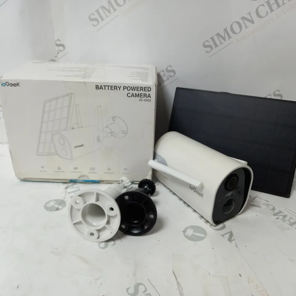 BOXED IEGEEK BATTERY POWERED CAMERA ZS-GX2S