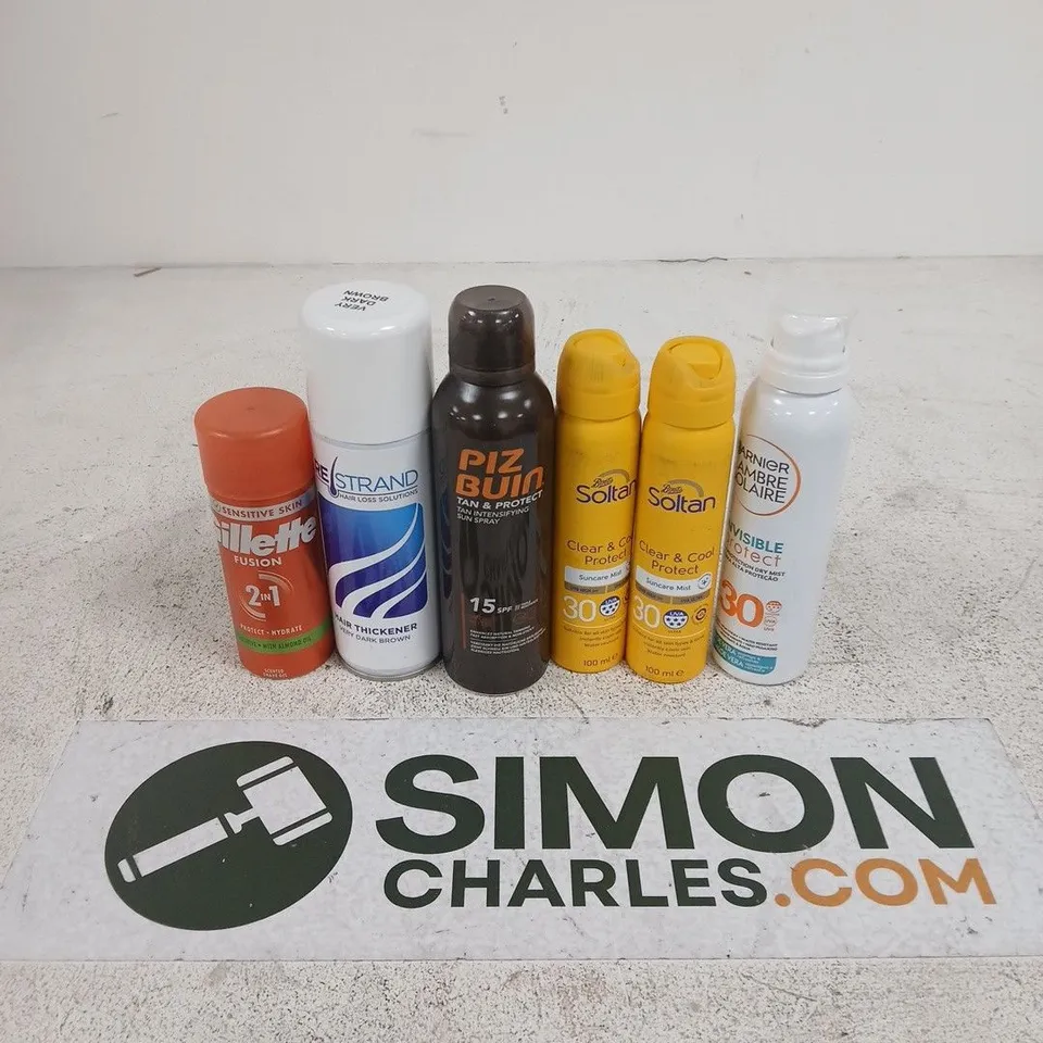 APPROXIMATELY 15 ASSORTED AEROSOLS TO INCLUDE SOLTAN SUNCARE MIST, PIZ BUIN TAN & PROTECT, GARNIER AMBRE SOLAIRE, ETC