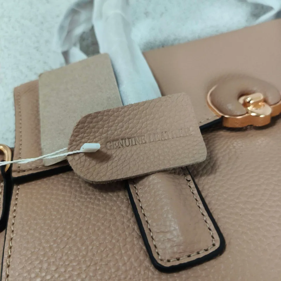 TAN GENUINE LEATHER HANDBAG – WOMEN'S SHOULDER BAG