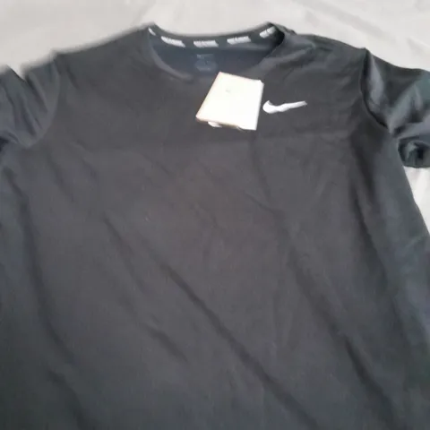 NIKE RUNNING BLACK T-SHIRT - SMALL