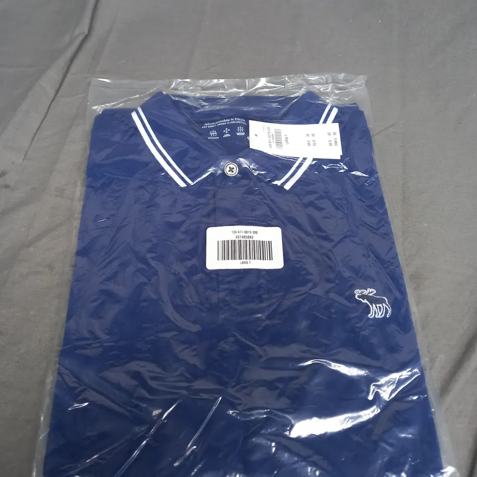 BAGGED ABERCROMBIE AND FITCH CASUAL POLO SHIRT SIZE L