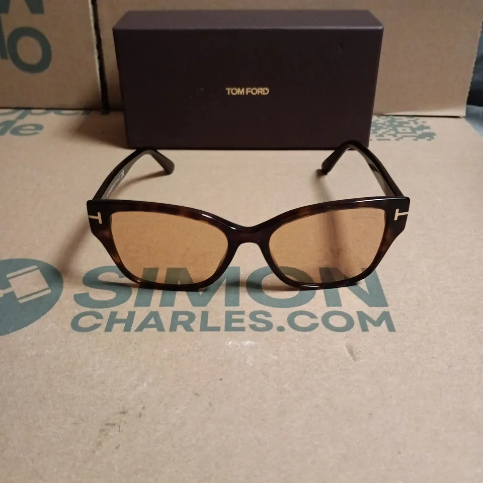 TOM FORD SUNGLASSES – BROWN TORTOISESHELL - WITH CASE 