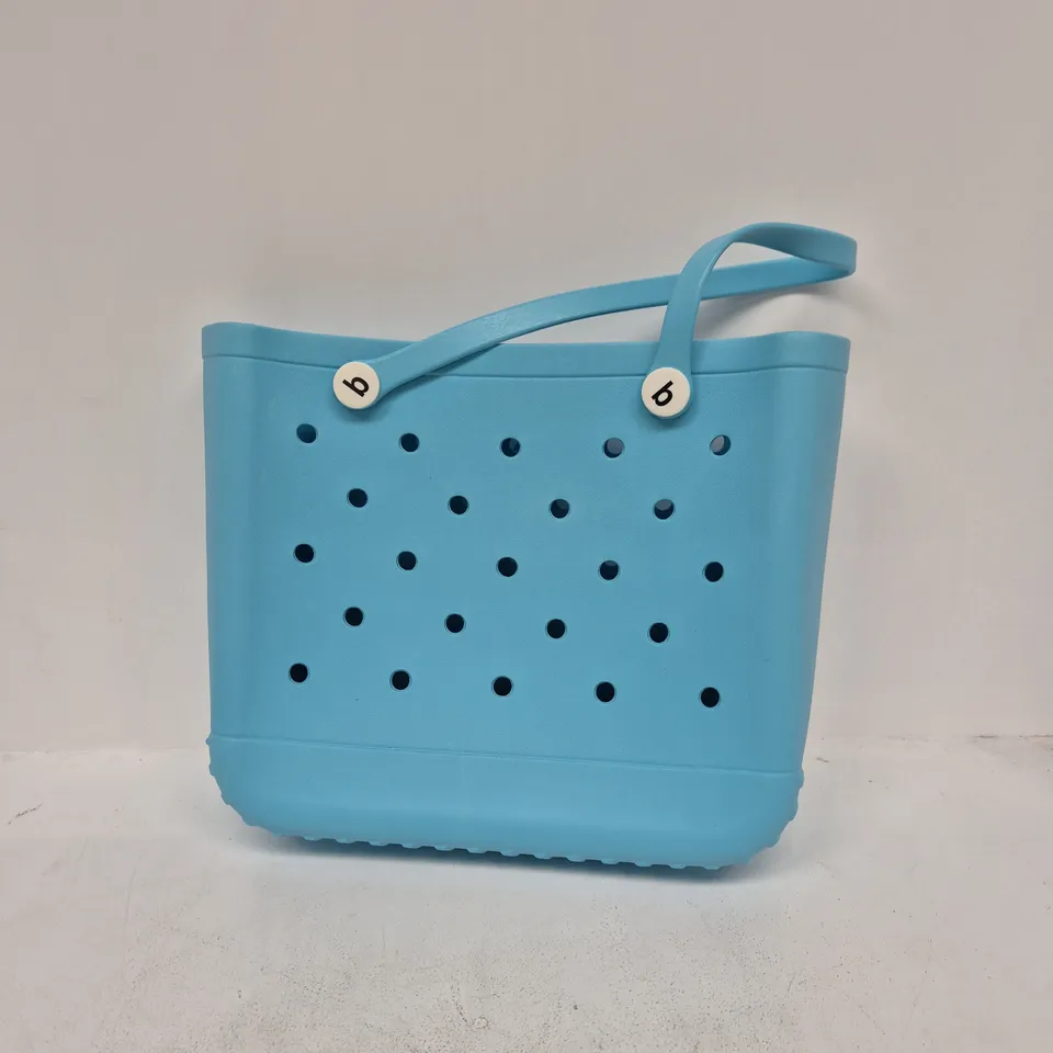 BLUE SILICONE TOTE BAG IN THE STYLE OF CROCS