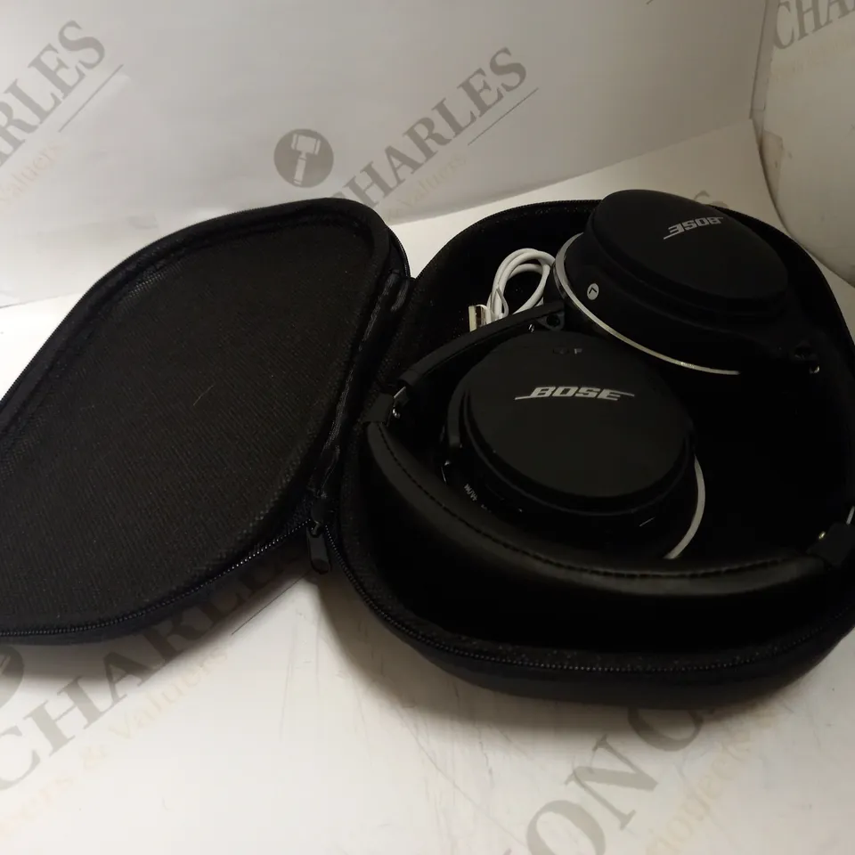 BOSE QUIETCOMFORT 35 II NOISE CANCELLINGH HEADPHONES