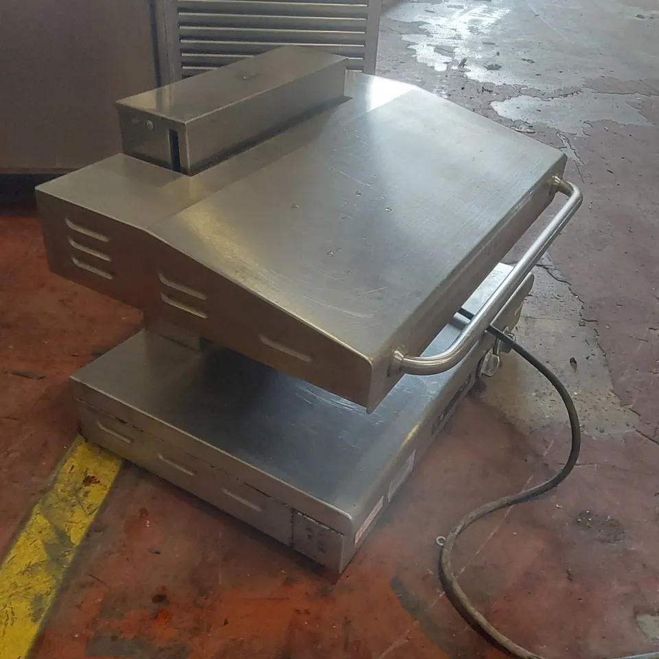 LOCHER COMMERCIAL RISE AND FALL SALAMANDER GRILL