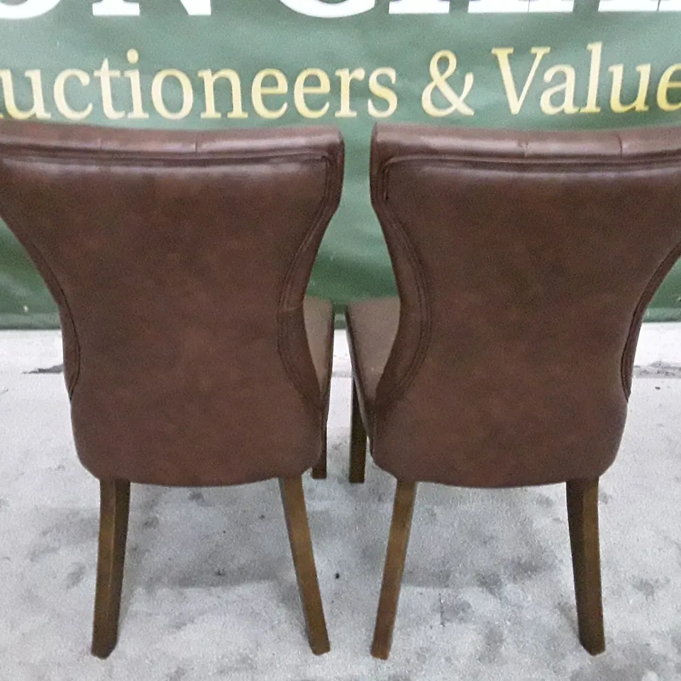 SET OF 2 BEWLEY CLUB BROWN LEATHER BUTTON BACK DINING CHAIRS (DARK OAK LEG)