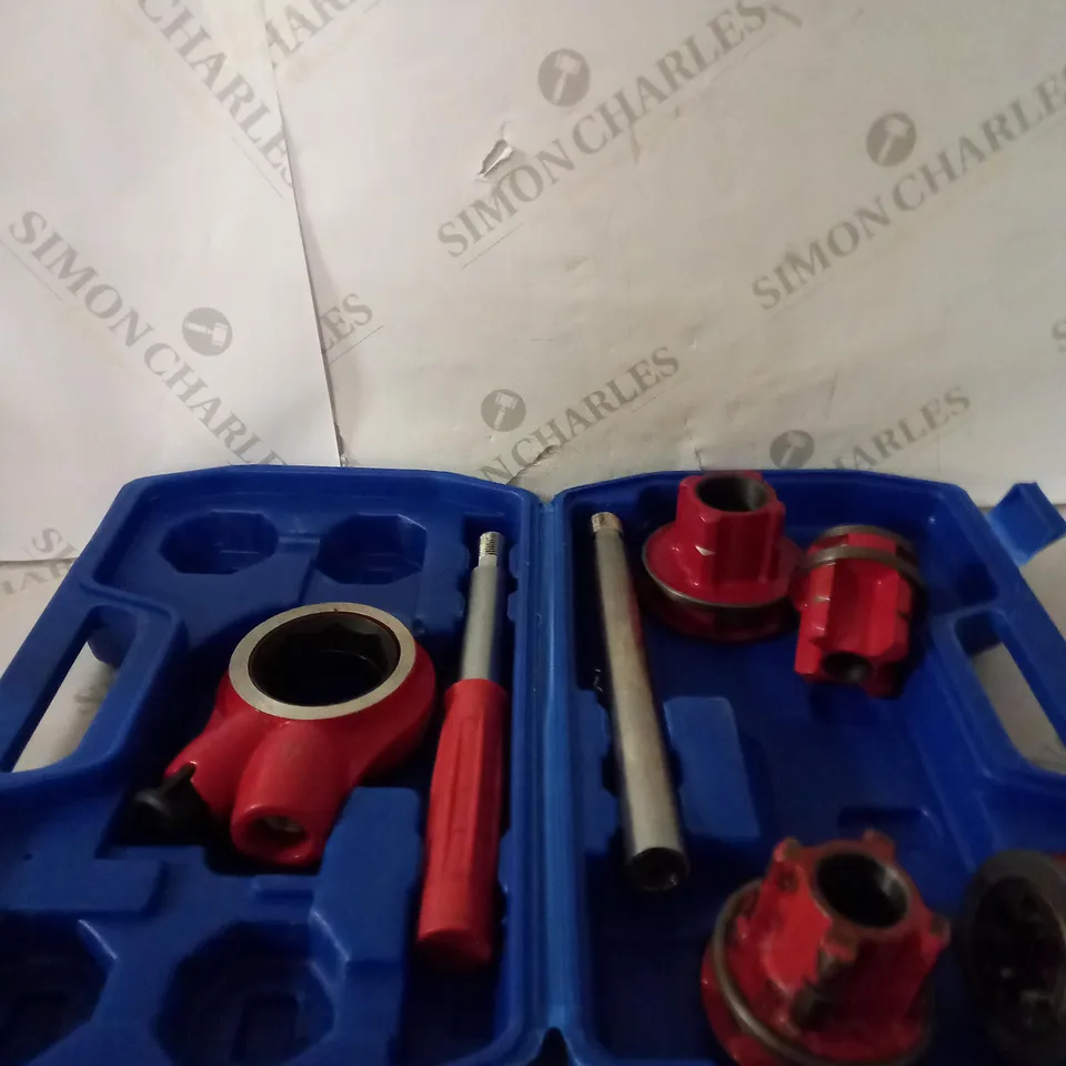 DRAPER 22496 METRIC RATCHET PIPE THREADING KIT