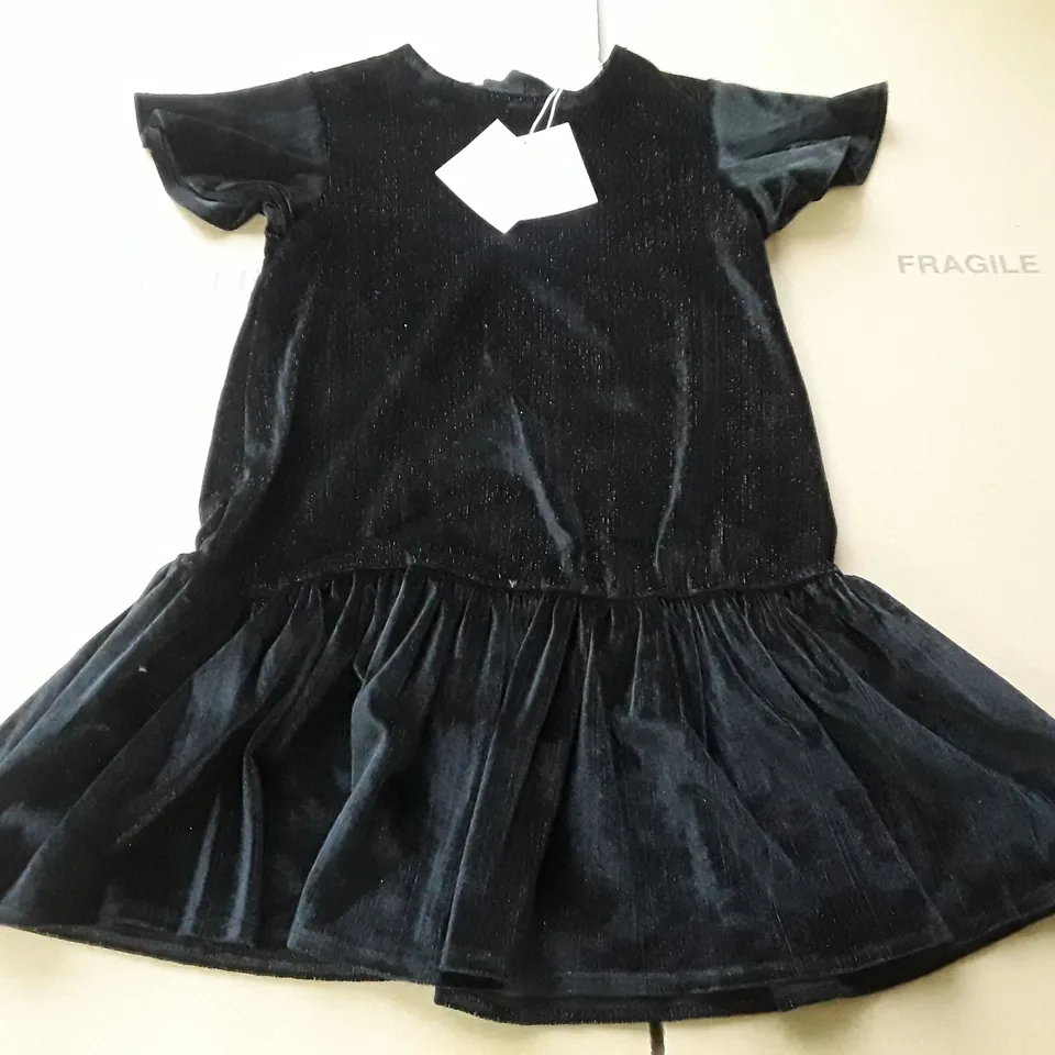 JOHN LEWIS SPARKLE DRESS IN BLACK - 7 YRS