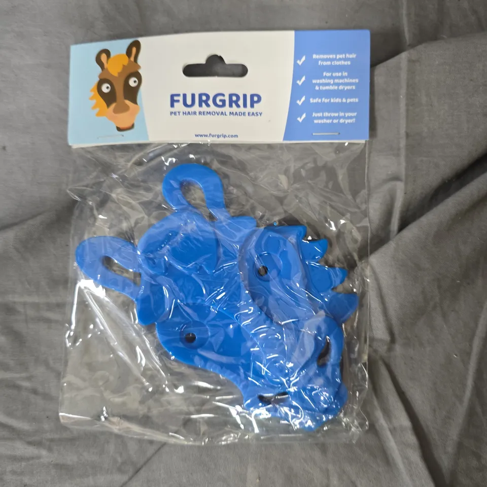 APPROXIMATELY 130 FURGRIP LAUNDRY PET HAIR REMOVERS - HORSE