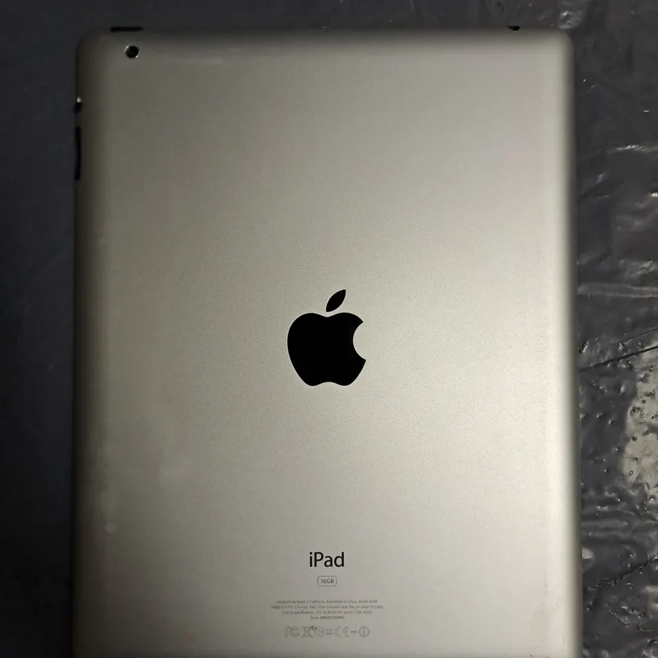 APPLE IPAD 2 (A1395)