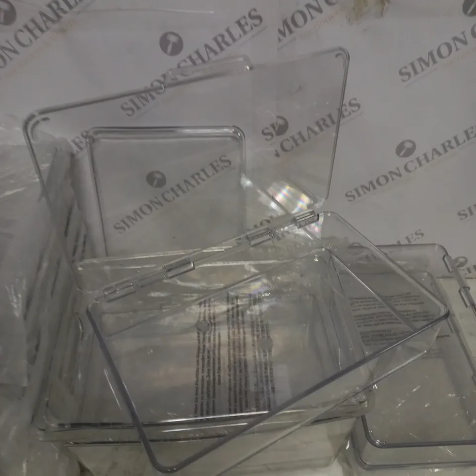 LOT OF ASSORTED CLEAR PLASTIC TUBS