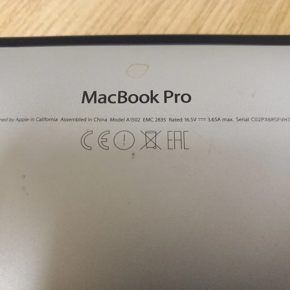 APPLE MACBOOK PRO (A1502 EARLY 2015)