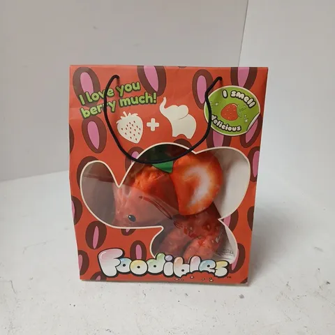 FOODIBLES SERIES 1 SCENTED STRAWBERRY ELEPHANT SOFT TOY