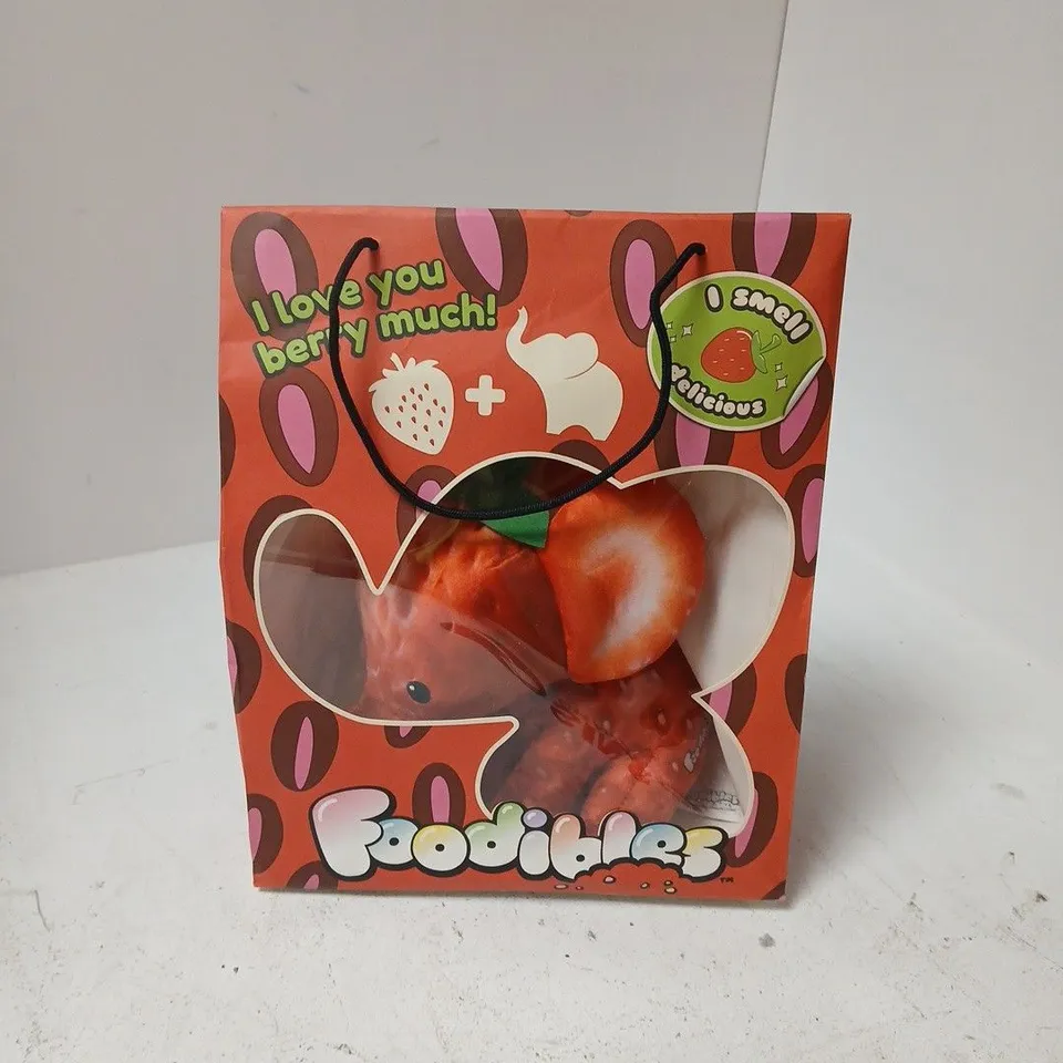 FOODIBLES SERIES 1 SCENTED STRAWBERRY ELEPHANT SOFT TOY