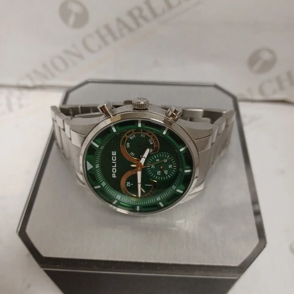 BOXED POLICE WATCH - STAINLESS STEEL - SUB DIAL. 