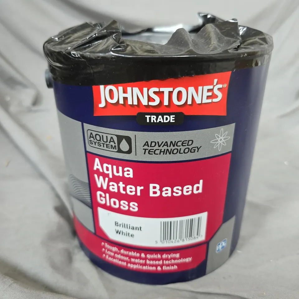 JOHNSTONE'S TRADE AQUA WATER BASED GLOSS PAINT – BRILLIANT WHITE, 2.5 L
