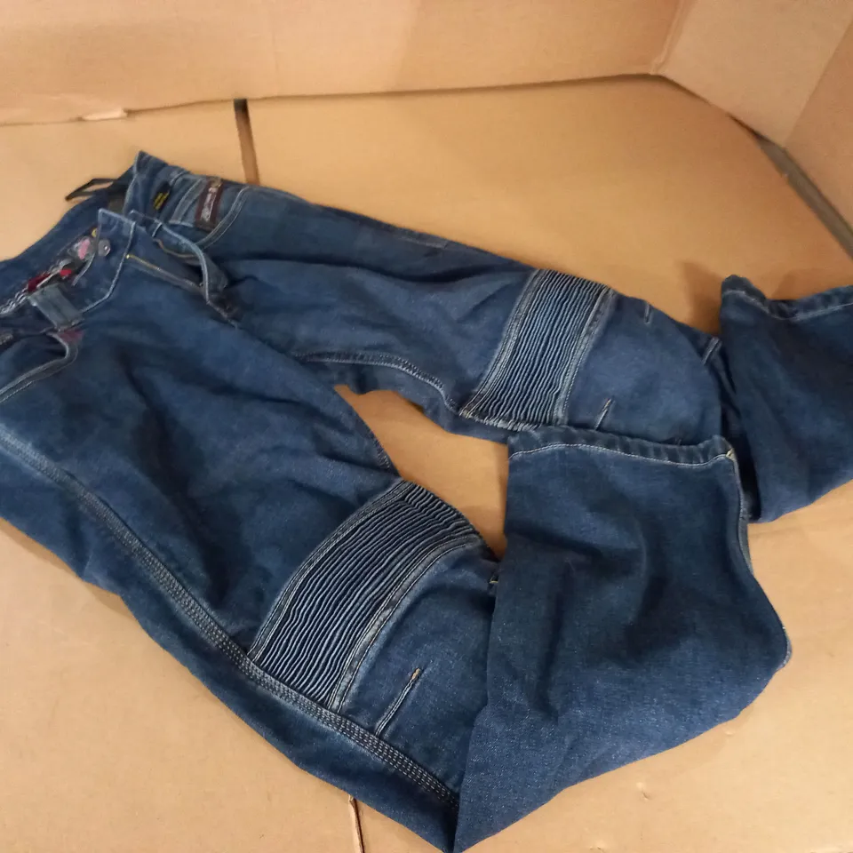 RST PROTECTIVE MOTORCYCLE JEANS - W32