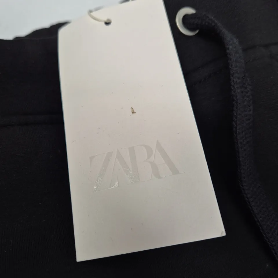 ZARA Black joggers – Size UK L-XL