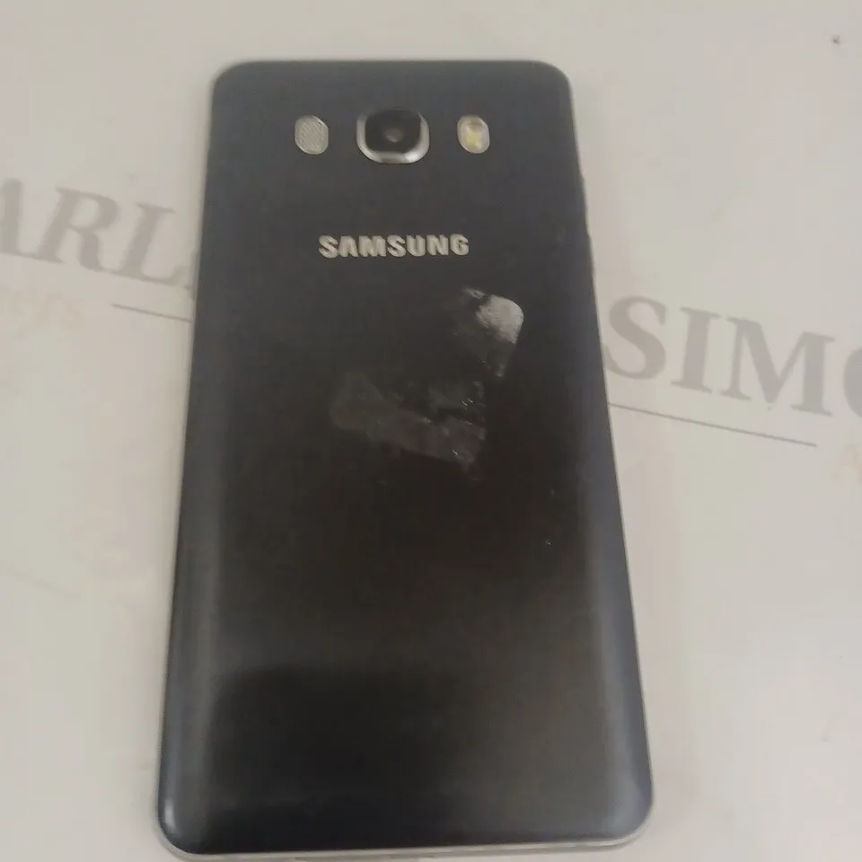 SAMSUNG MOBILE PHONE - NO BATTERY