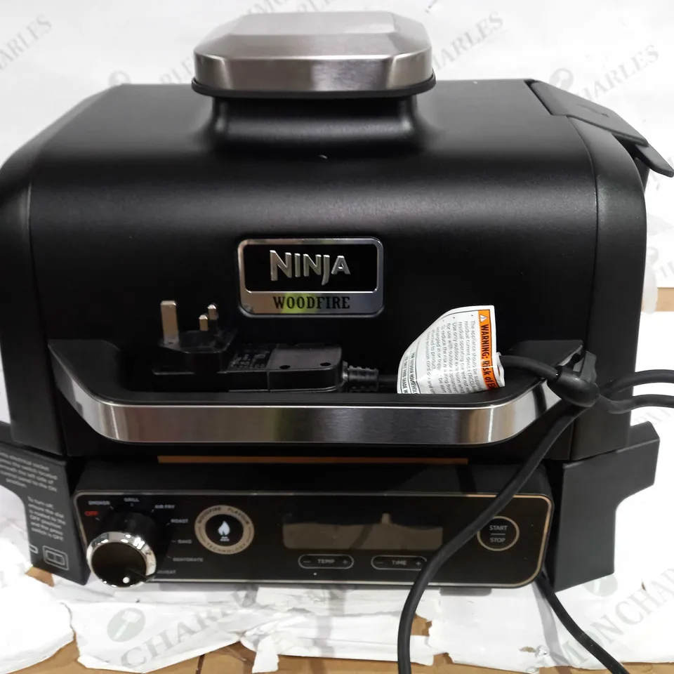 NINJA WOODFIRE ELECTRIC BBQ GRILL & SMOKER WITH AIR FRY FUNCTION OG701UKQ