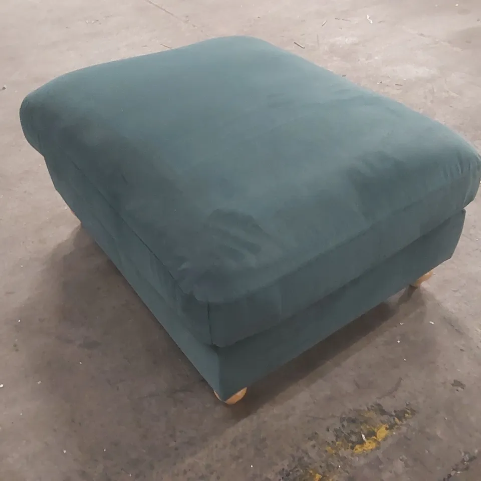 QUALITY DESIGNER VELVET UPHOLSTERED TEAL FOOTSTOOL
